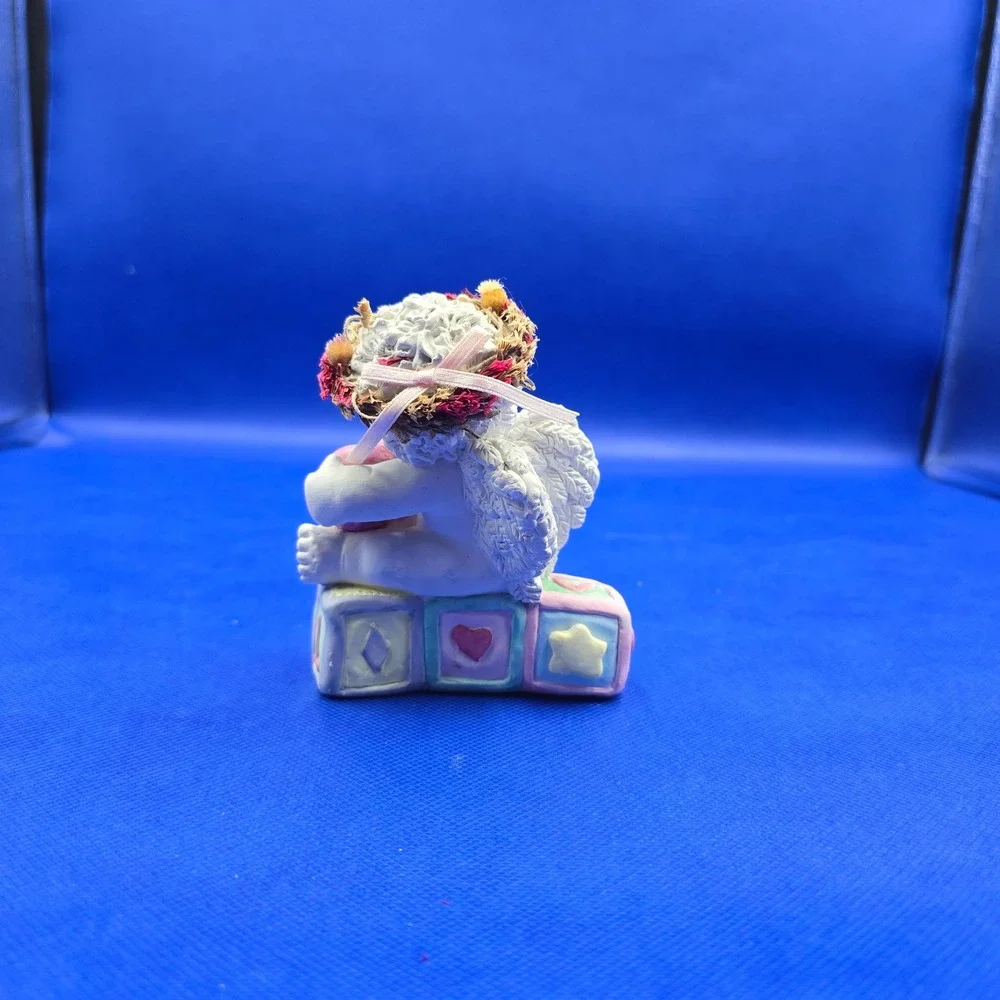 Dreamsicles M-O-M Spells Love Angel Figurine 20347 Kristin 2004 y2k